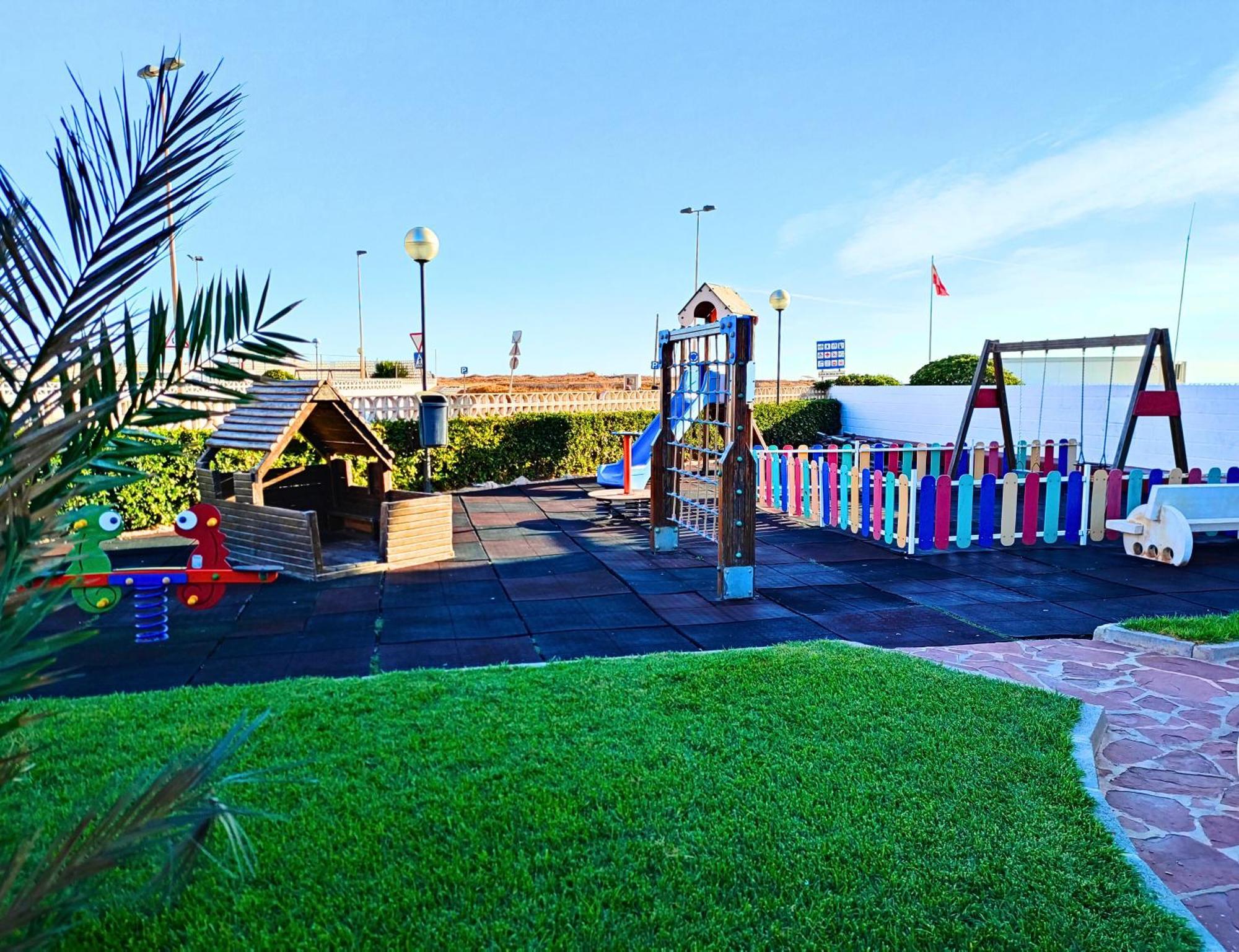 Apartamento Premium Con 5 Piscinas Barbacoa Tenis Frontenis Mareny Blau Exterior photo